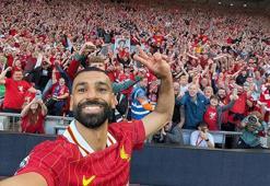 Mohamed Salah, tarihin en iyi sol ayaklı oyuncusunu seçti