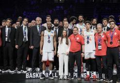 Galatasaray Erkek Basketbol Takımı yurda döndü
