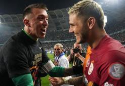 Galatasaray'da Mauro Icardi'den Fernando Muslera'ya: 'Bir yıl daha kal!'