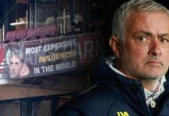 Rams Park'ta Galatasaray taraftarından olay yaratan Mourinho pankartı
