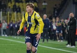 Fenerbahçe'de bir ilk! Burak Kapacak sahne aldı
