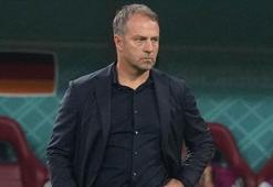 Barcelona resmen açıkladı! Hansi Flick'in sözleşmesi uzatıldı