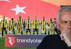 Fenerbahçe'de sürpriz ayrılık! Eşyalarını topladı, transferde son dakika...
