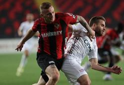 Gaziantep FK üstünlüğünü koruyamadı! Nefes kesen maçta kazanan çıkmadı | Gaziantep FK - Kasımpaşa maç sonucu: 2-2