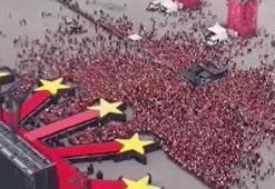 Binlerce Sarı-Kırmızılı taraftar Yenikapı miting alanında toplanmaya başladı
