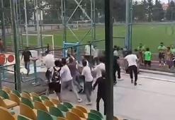 Amatör maçta taraftarlar birbirine girdi; 2 yaralı