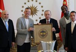 Cumhurbaşkanı Erdoğan, EuroLeague şampiyonu Fenerbahçe Beko'yu kabul etti