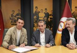 Galatasaray'dan Muslera sürprizi: İmzayı attı, işte yeni görevi