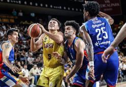 Mersin Spor - Anadolu Efes maç sonucu: 81-84 | Efes, yarı finalde!