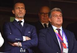 Barcelona'ya şok: UEFA'dan FFP cezası geldi