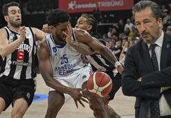 (ÖZET) Anadolu Efes - Beşiktaş Fibabanka maç sonucu: 94-87 | Efes, seride öne geçti!