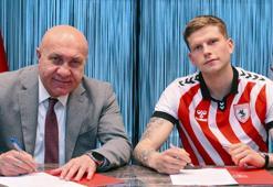 Logi Tomasson Samsunspor'a imzayı attı