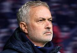 Fenerbahçe tarihi fırsatın peşinde: Transferde 3 bomba birden! İşte Jose Mourinho'nun listesi...
