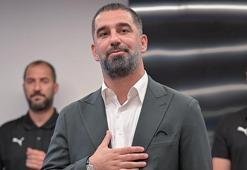 Arda Turan Shakhtar Donetsk'te futbolcularla tanıştı
