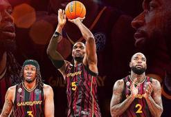 Galatasaray'da 3 oyuncuyla yollar ayrıldı!