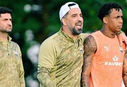 Shakhtar Donetsk antrenmanına Arda Turan etkisi