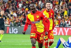 Anderlecht Göztepeli Dennis'i istiyor