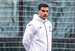 Mustafa Sarp hocalığa soyunuyor