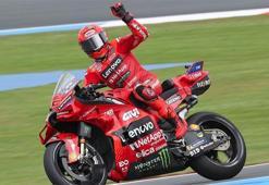 MotoGP Hollanda Grand Prix'sini Marc Marquez kazandı