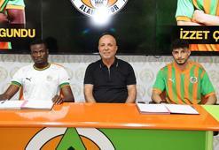 Alanyaspor 2 yeni yıldızı için imza töreni düzenledi
