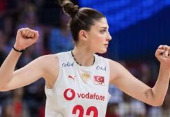 Milli voleybolcu İlkin Aydın'ın kampta sakatlandığı açıklandı
