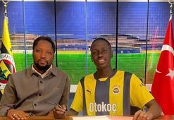 Fenerbahçe Abdou Aziz Fall'ı transfer etti! Lisansı çıkarıldı