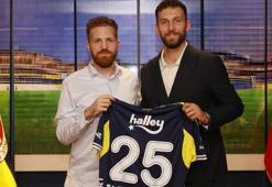 Fenerbahçe'ye geri döndü! Transfer resmen açıklandı