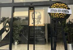 Altay'da yönetime siyah çelenk protestosu
