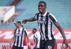Konyaspor'da Jorge Segura listede