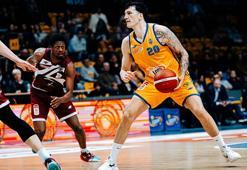 Gaziantep Basketbol, Nemanja Nenadic'i renklerine bağladı