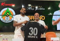 Alanyaspor'un 4 yeni transferi için imza töreni düzenlendi!