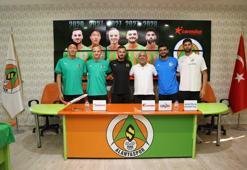 Alanyaspor, sözleşmesini uzattığı oyuncular için imza töreni düzenledi