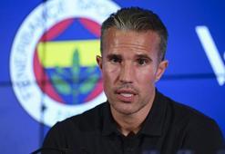 Robin van Persie: Fenerbahçe'ye karşı daha sakin kalabilirdik