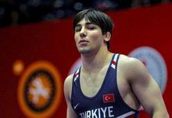 Milli güreşçi Ahmet Yağan'dan bronz madalya