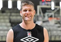 Beşiktaş'ın basketbolcusu Conor Morgan yeni sezonda takımına güveniyor