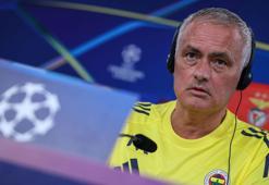 Jose Mourinho: Sürpriz yapmak için fazla seçeneğimiz yok