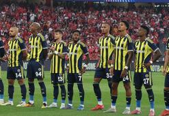 Fenerbahçe'de sakatlık! İki yıldız oyuncu maça devam edemedi