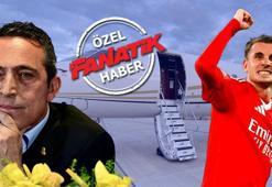 Fenerbahçe transferde bombayı patlattı! Özel uçak havalandı, İşte Kerem Aktürkoğlu'nun geliş saati