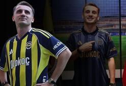 Kerem Aktürkoğlu'ndan Fenerbahçe formalı çocukluk fotoğrafı paylaşımı