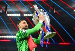 Gianluigi Donnarumma imzayı attı: Manchester City resmen açıkladı