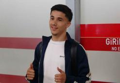Trabzonspor'un yeni transferi Benjamin Bouchouari, şehre geldi
