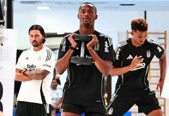 Beşiktaş salonda çalıştı