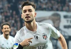 Beşiktaş'ta Tayyip Talha ile yollar ayrıldı! Sözleşme imzalamaya gitti