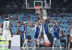 EuroBasket 2025'te ilk finalist belli oldu!