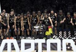 EuroBasket 2025 şampiyonu Almanya kupasını aldı, seremonide dikkat çeken şarkı