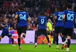 ÖZET I Hakan Çalhanoğlu'ndan Devler Ligi'nde 2 asist! Ajax - Inter maç sonucu 0-2