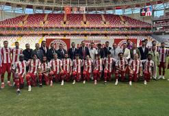 Antalyaspor, 2025-2026 sezonu oyuncularını tanıttı