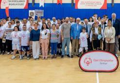 Özel sporcular Antalya’da basketbol fırtınası estirdi