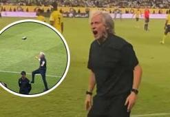 Jorge Jesus çılgına döndü! Protesto sonrası ortalık karıştı