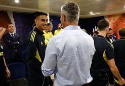 Fenerbahçe Başkanı Sadettin Saran: 'Hiç merak etmeyin, tarihe geçeceksiniz!' Dinamo Zagreb maçı öncesi takımla buluştu...